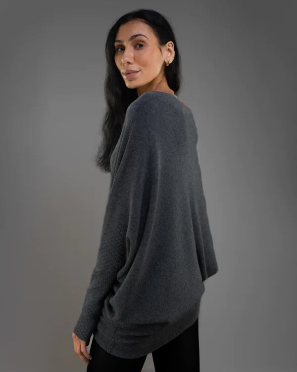 Eaksone - knitted pullover for women