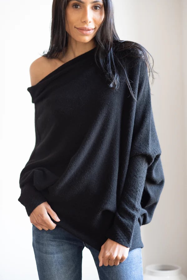 Eaksone - knitted pullover for women