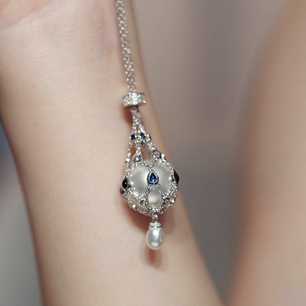 Eaksone - New Pearl and Gemstone Pendants