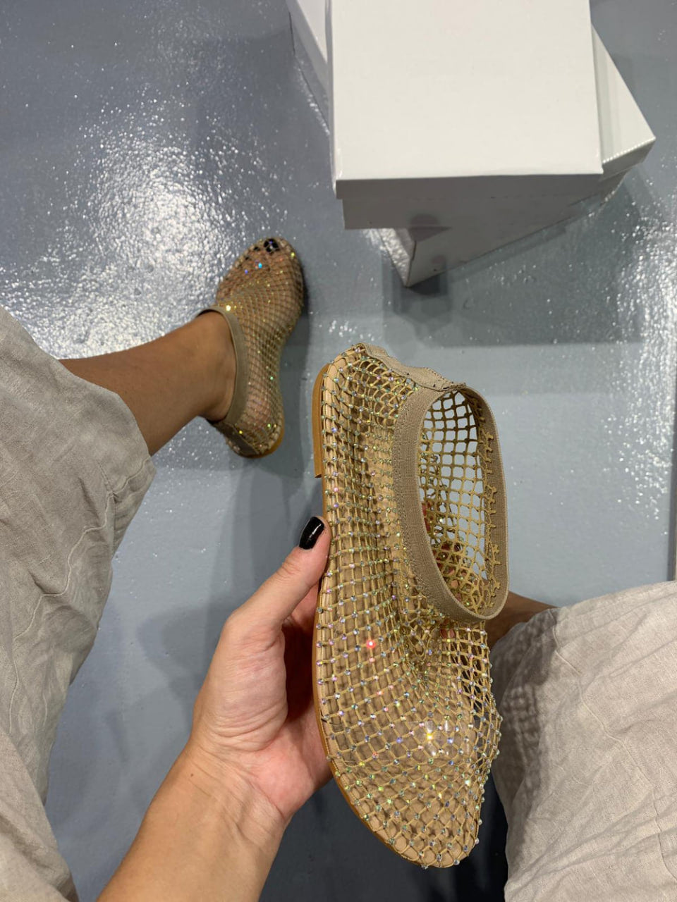 Eaksone - Shiny Stylish Flats