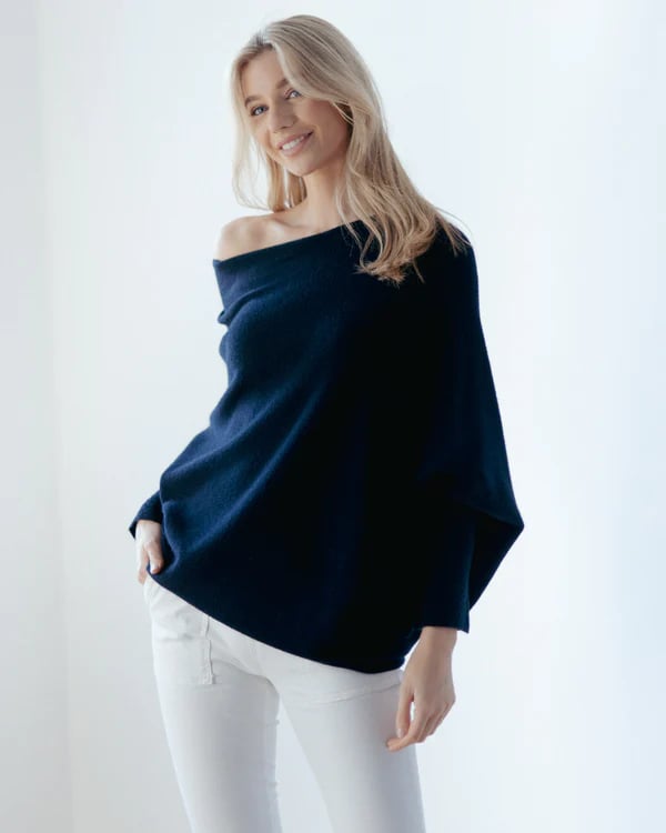 Eaksone - knitted pullover for women