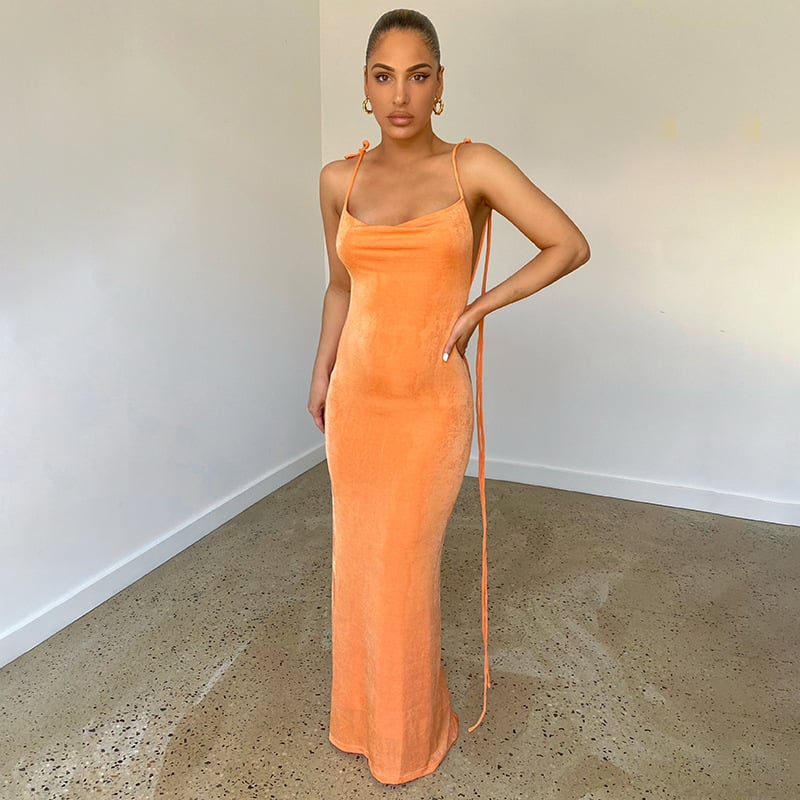 Eaksone - Serenity Backless Maxi Dress