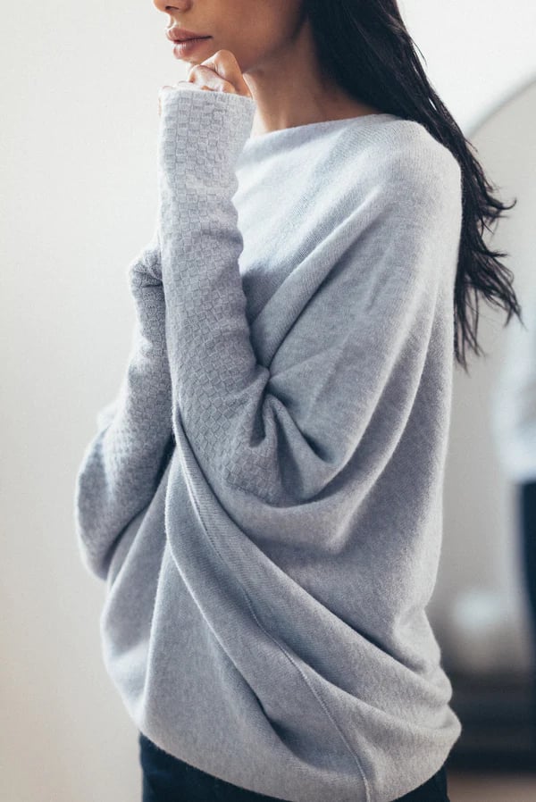 Eaksone - knitted pullover for women