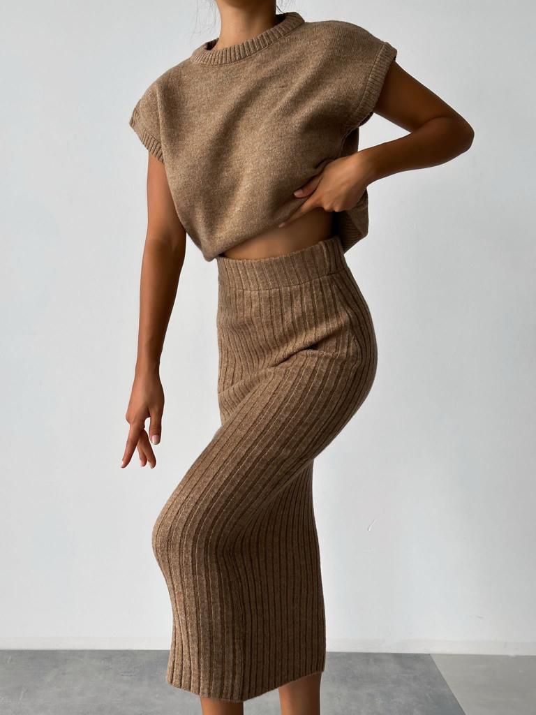 Eaksone - Knit Short Sleeve Sweater and Stretch Ribbed Midi Skirt Set