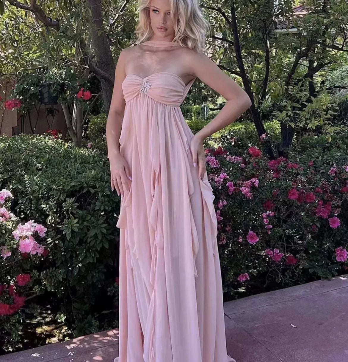 Eaksone - French halterneck chiffon dress