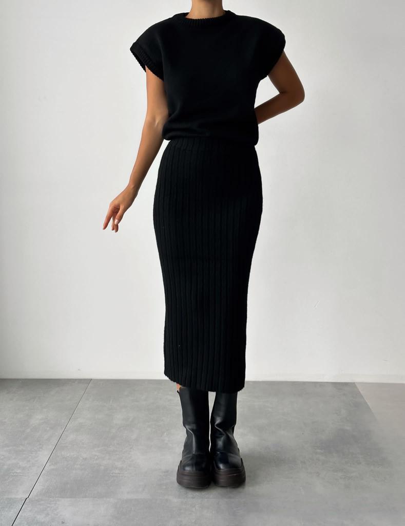 Eaksone - Knit Short Sleeve Sweater and Stretch Ribbed Midi Skirt Set