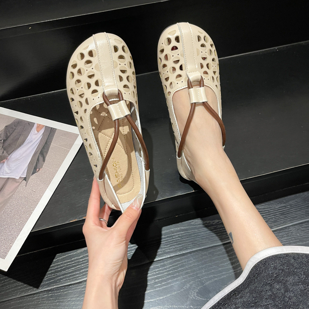 Eaksone - Women's retro hollow soft leather shoes