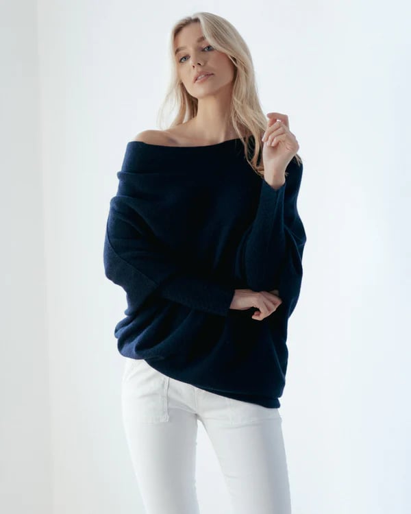 Eaksone - knitted pullover for women