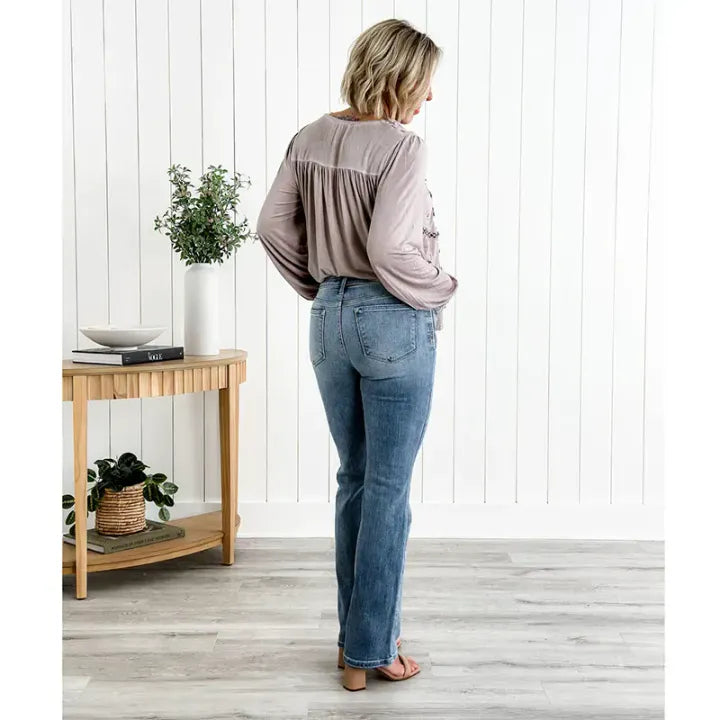 Eaksone - New tummy control jeans
