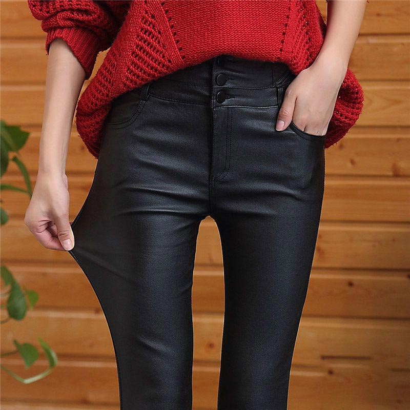 Eaksone - Women's 3-button quilted matte leather leggings