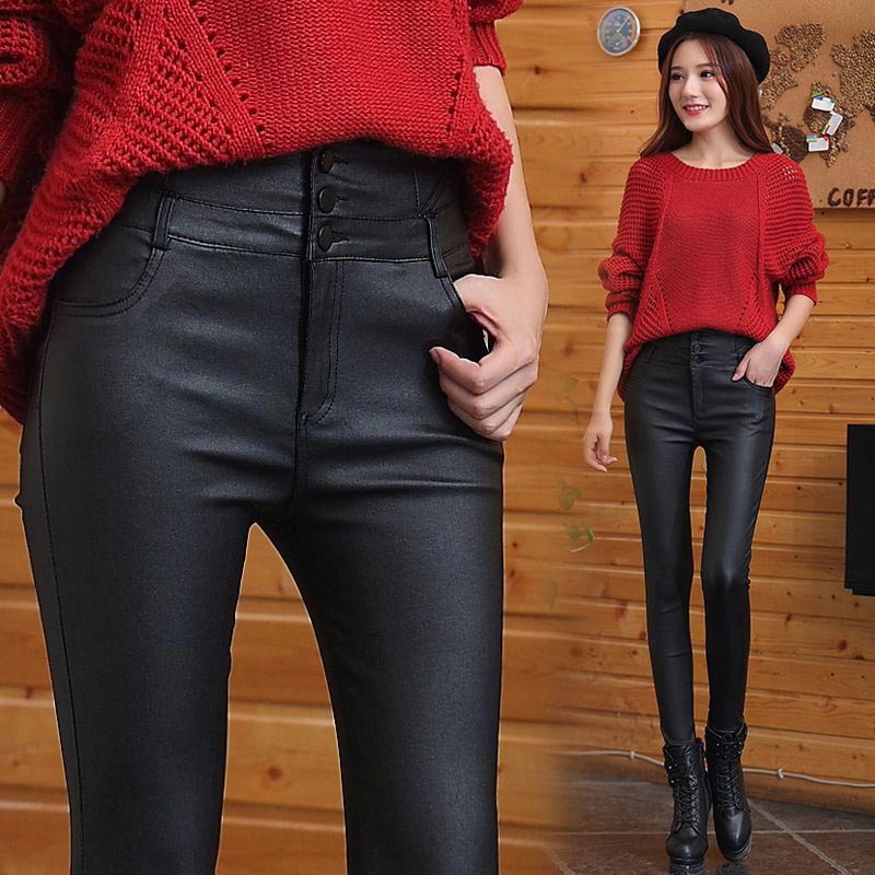 Eaksone - Women's 3-button quilted matte leather leggings